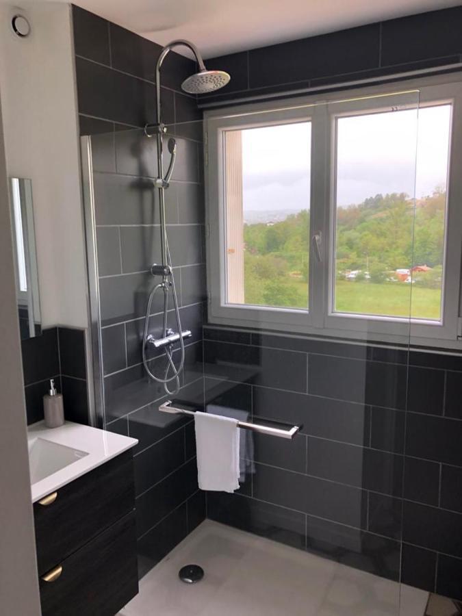 Logement A Brive Proche Centre-Ville Et Campagne - Climatisation, Wifi, Coin Exterieur Et Parking Prives Exteriör bild
