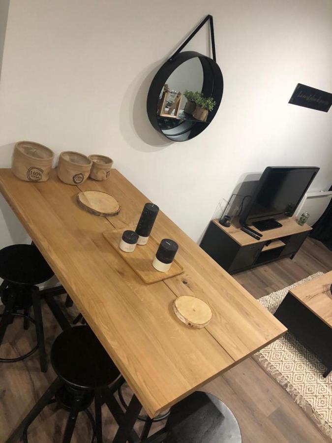 Logement A Brive Proche Centre-Ville Et Campagne - Climatisation, Wifi, Coin Exterieur Et Parking Prives Exteriör bild